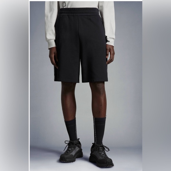 Moncler Men Bermuda Cotton Sweat Shorts Black New - Picture 4 of 6